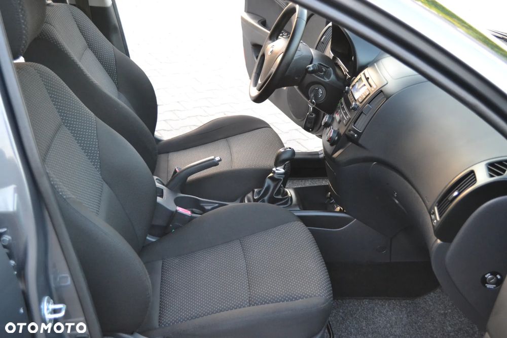 Hyundai i30 1.4 Blue Comfort - 25