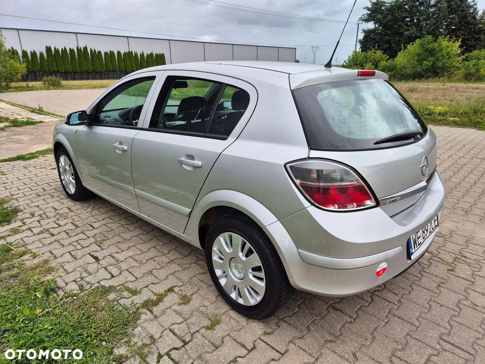 Opel Astra 1.6 Cosmo - 11