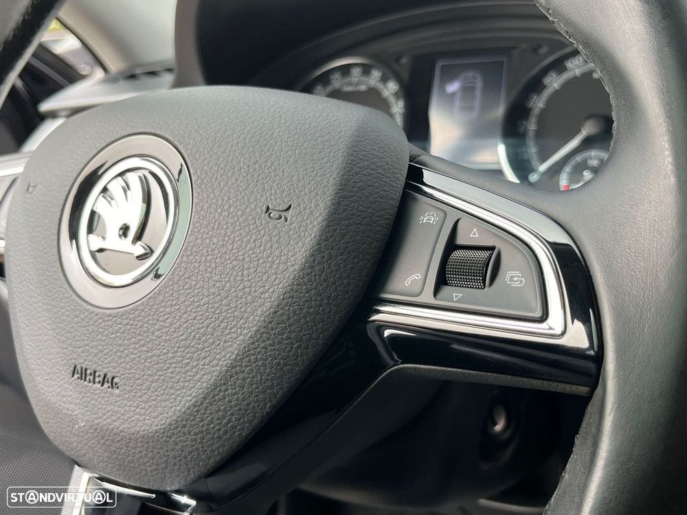 Skoda Rapid Spaceback - 24