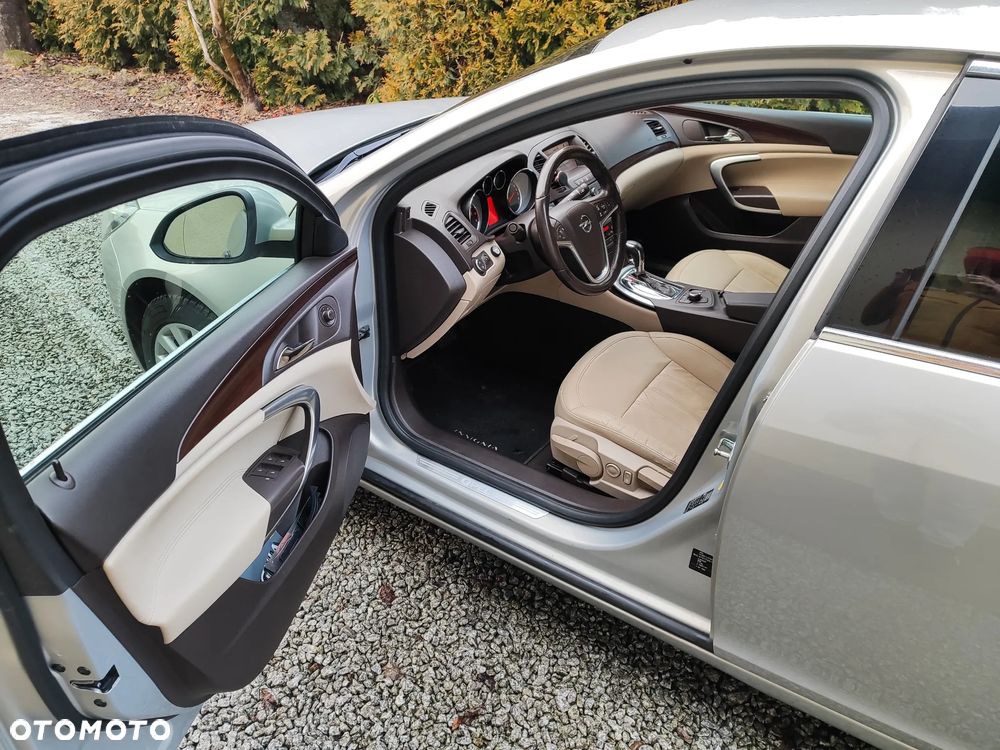 Opel Insignia 2.0 Turbo Cosmo - 9