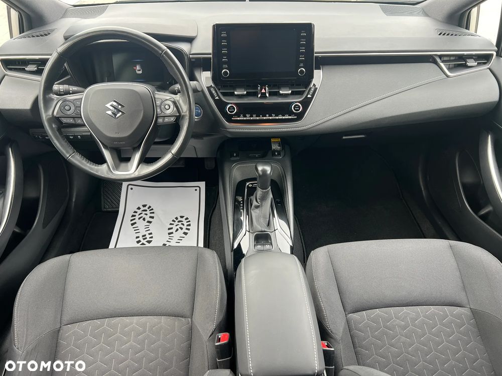 Suzuki Swace 1.8 Hybrid Premium Plus CVT - 18