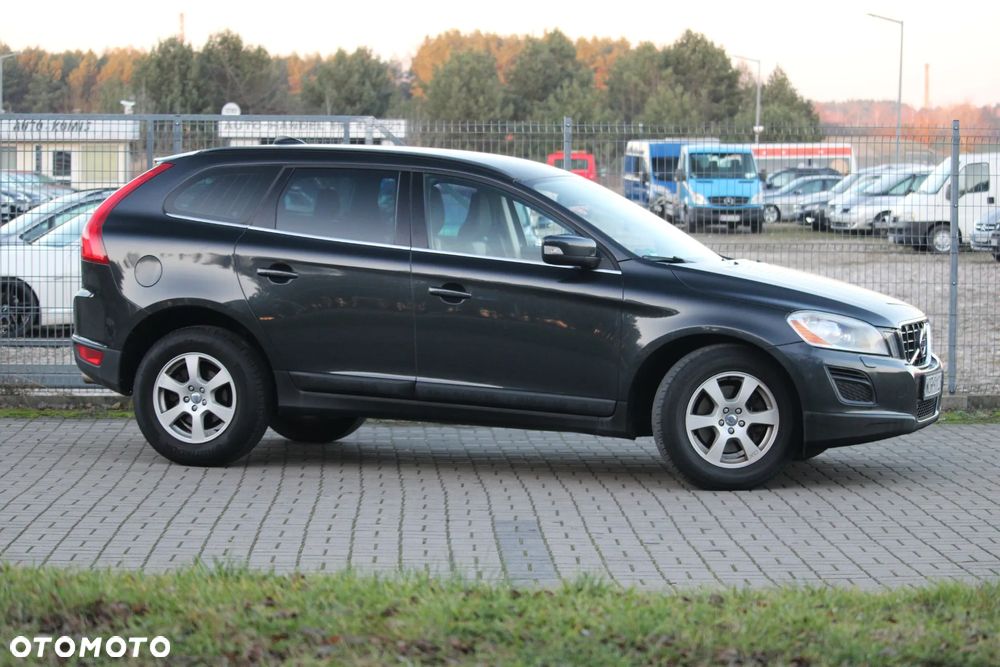 Volvo XC 60 - 4