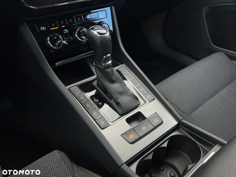 Skoda Superb 1.4 TSI Plug-In Hybrid Style DSG - 26