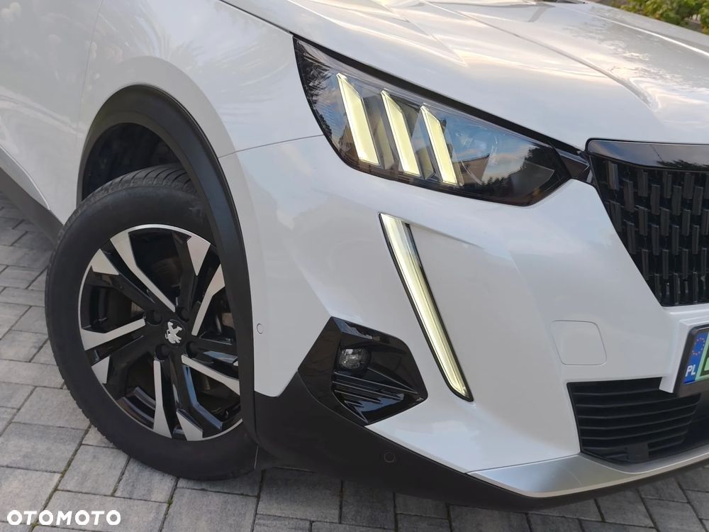 Peugeot 2008 136 GT - 13