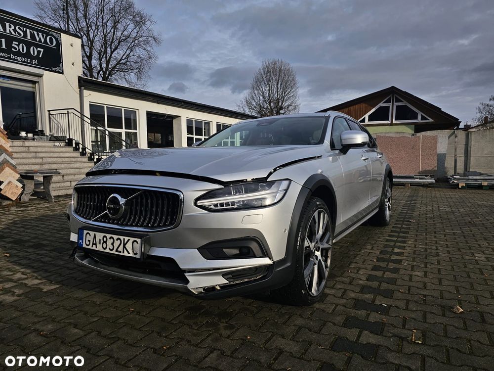 Volvo V90 Cross Country B6 B AWD Pro - 2