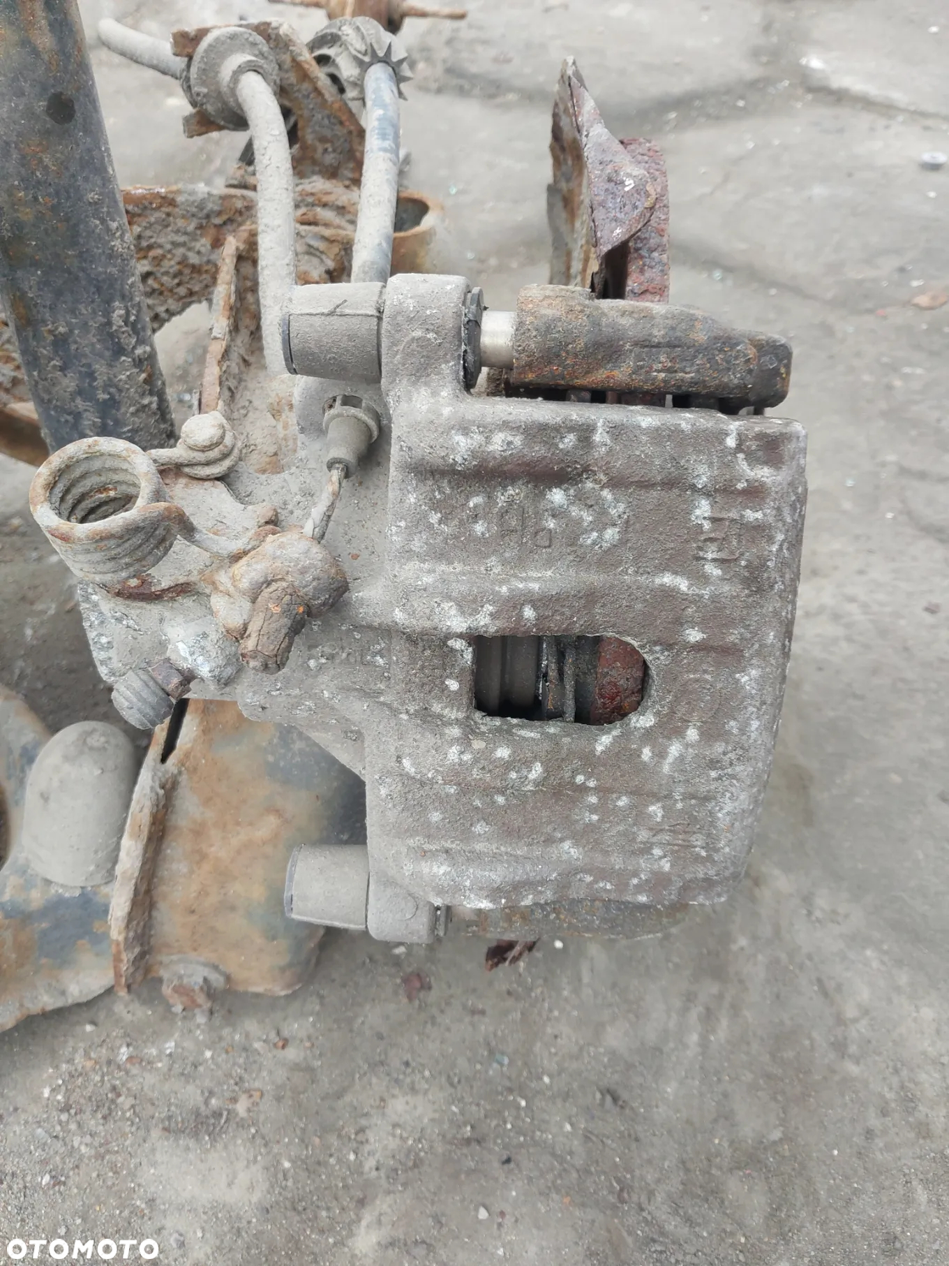 Belka tylna sanki tył tylne Ford C-Max Cmax 1 I Lift MK1 wachacz zacisk hamulcowy prawy lewy piasta amortyzator - 7
