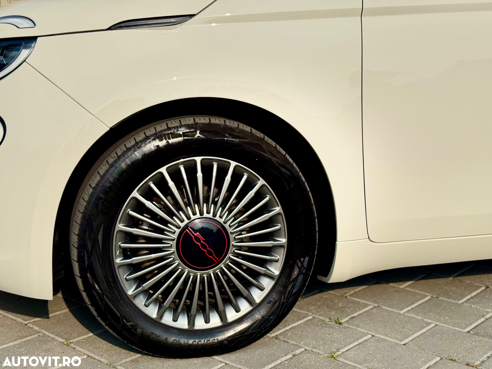 Fiat 500 500e by Bocelli - 27