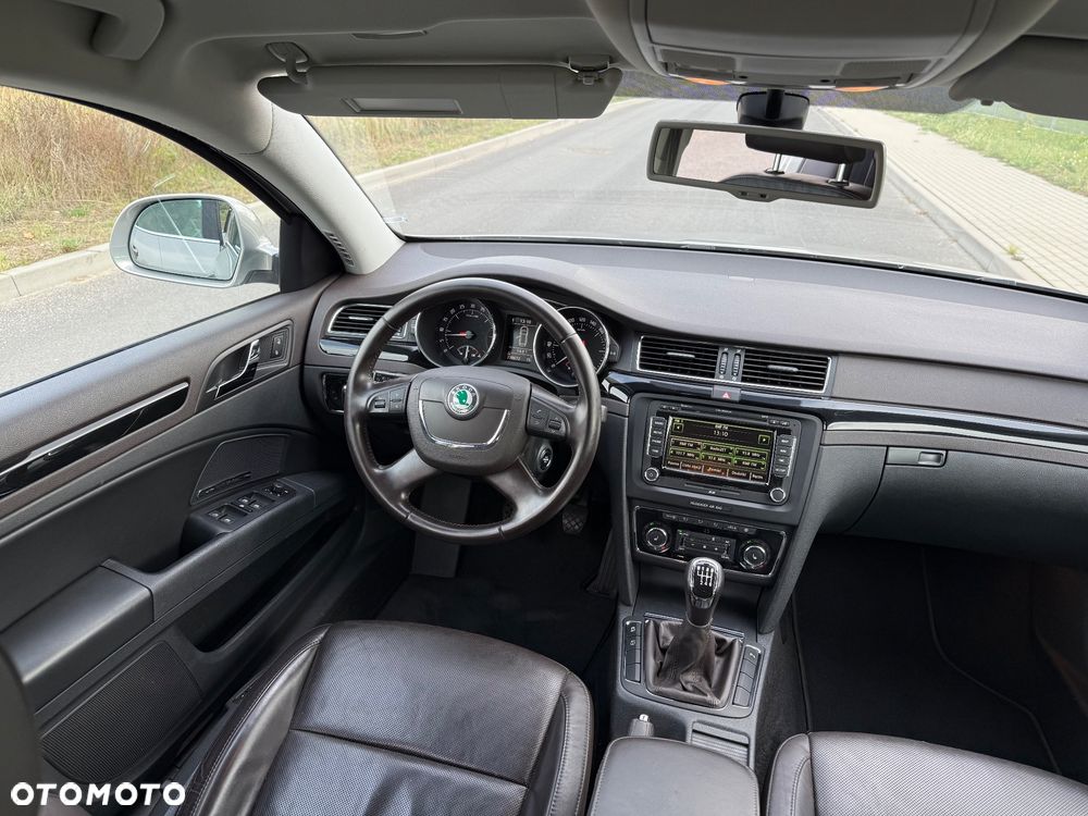 Skoda Superb 2.0 TDI L&K - 15