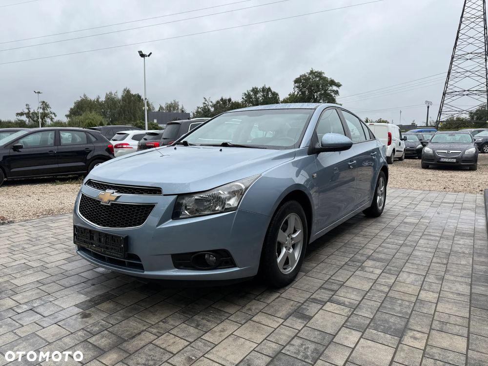 Chevrolet Cruze 1.6 LS - 21