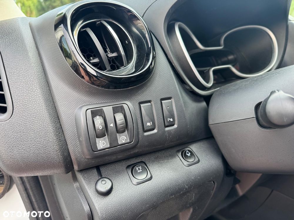Renault Trafic - 17