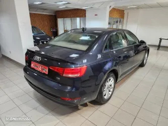 Audi A4 2.0 TDI Advance - 9
