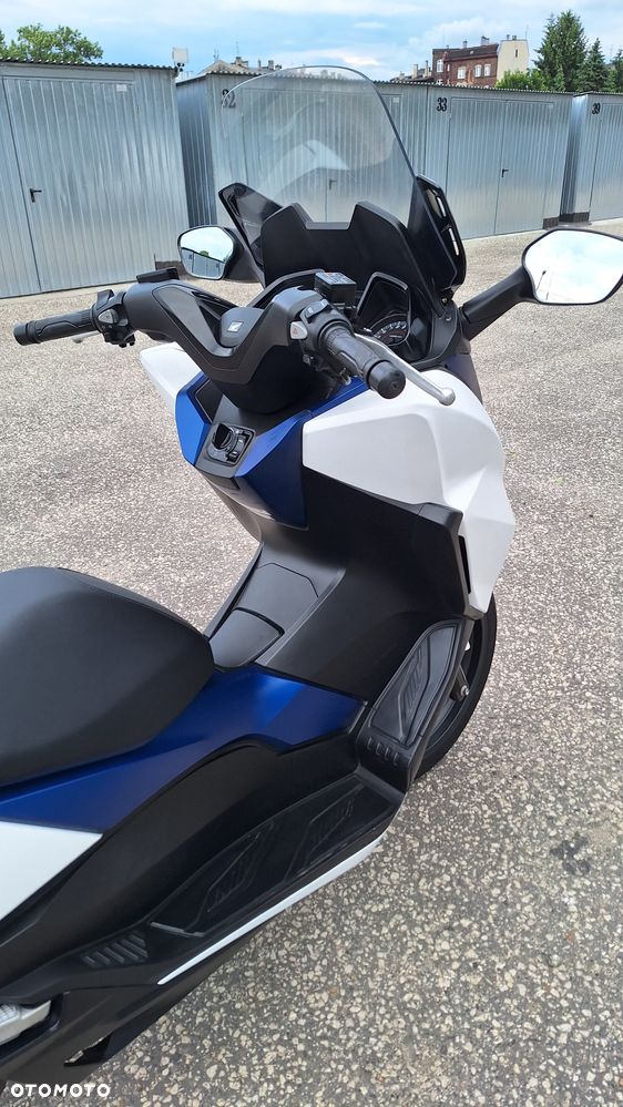 Honda NSS - 16