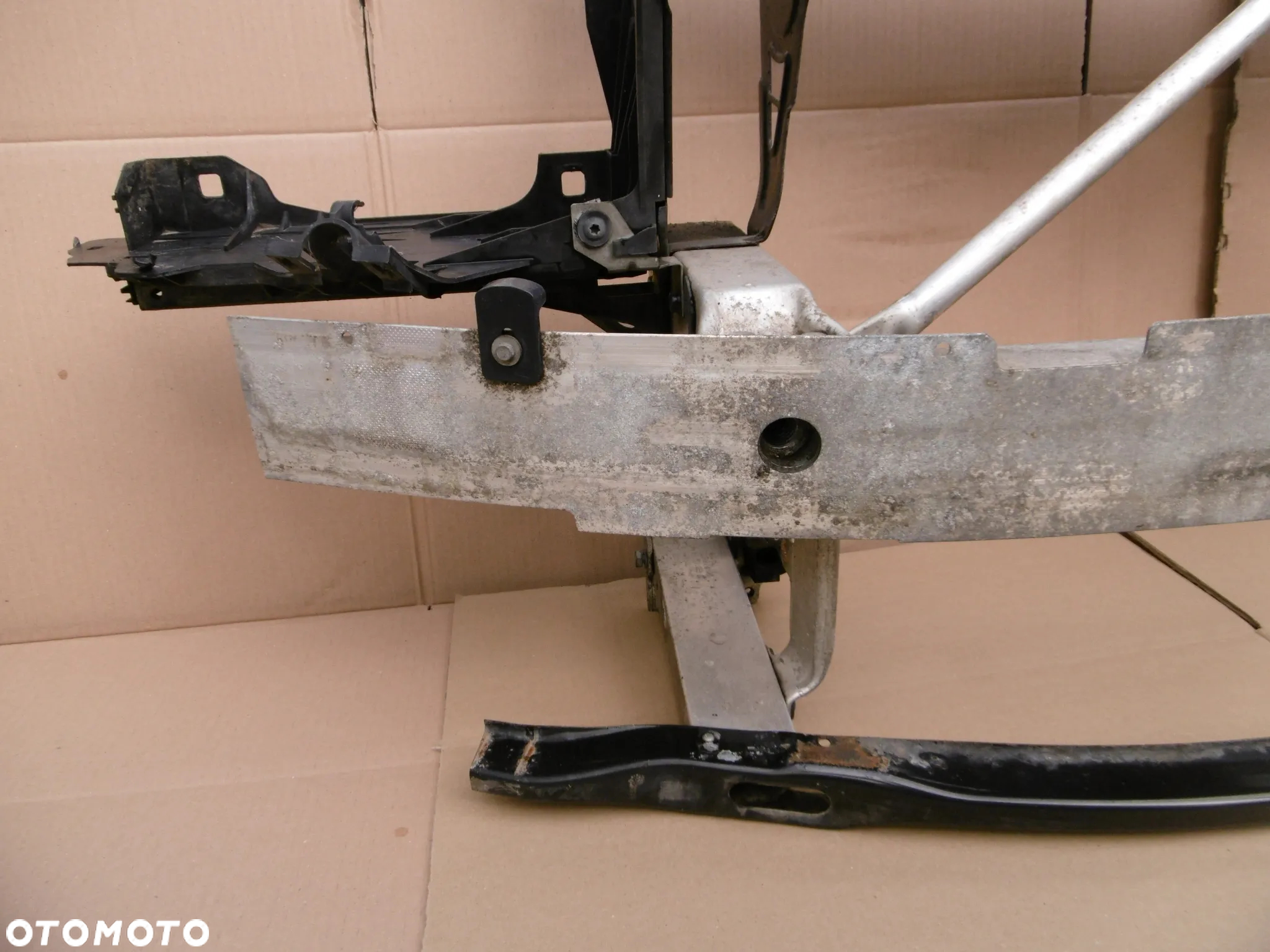 Pas przedni wzmocnienie czołowe belka zderzaka okular absorber bmw f10 f11 - 9