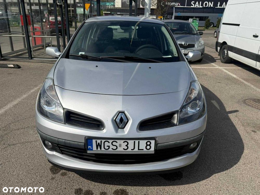 Renault Clio - 1