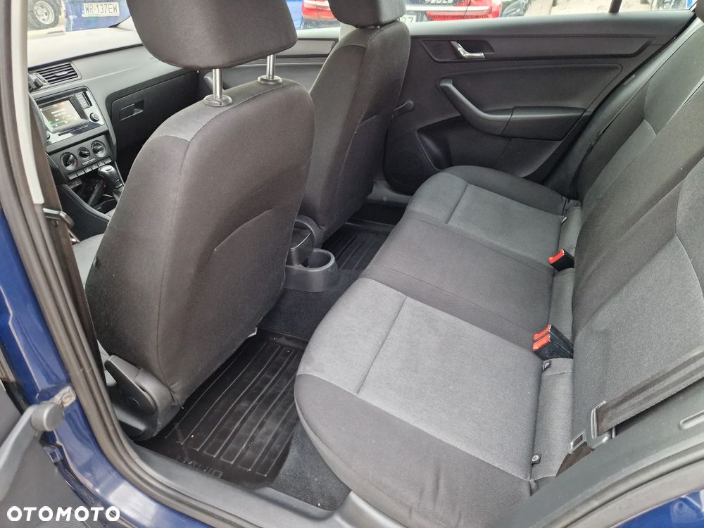 Skoda RAPID 1.2 TSI Ambition - 15