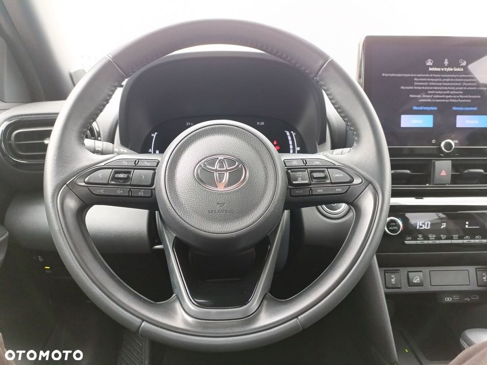 Toyota Yaris Cross Hybrid 1.5 Style AWD - 12