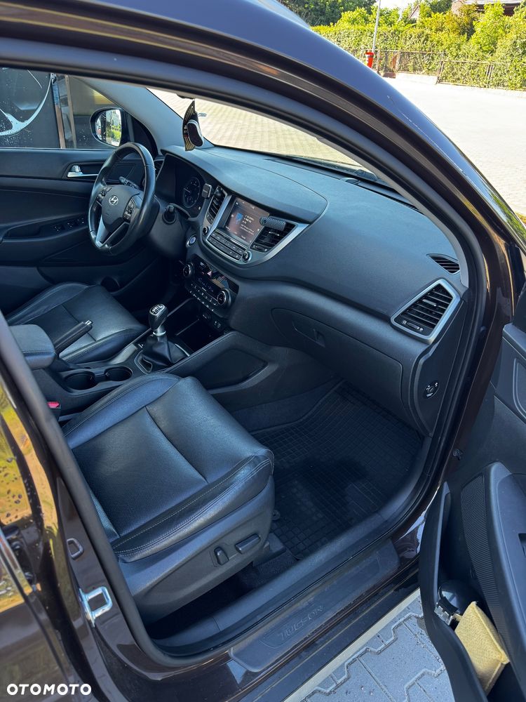 Hyundai Tucson 1.7 CRDI BlueDrive Comfort 2WD - 11