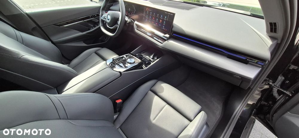 BMW Seria 5 520d mHEV M Sport - 29