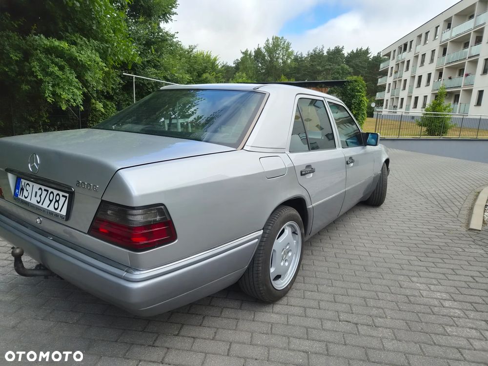 Mercedes-Benz W124 (1984-1993) - 4