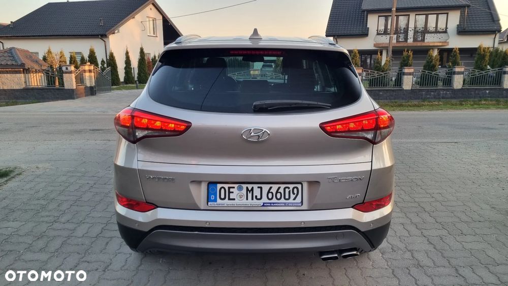 Hyundai Tucson 2.0 CRDi 4WD Automatik Passion Plus - 4