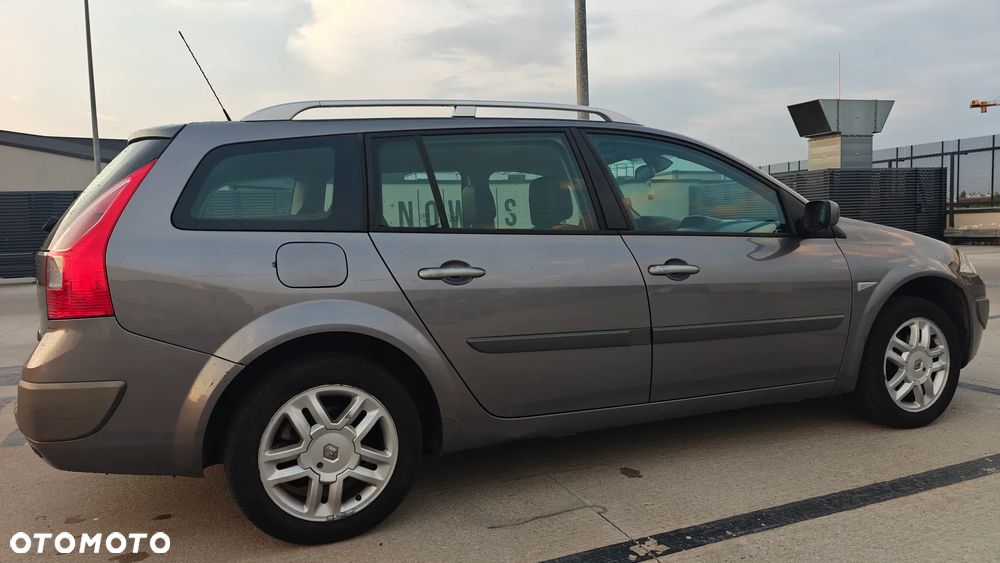 Renault Megane 1.6 Privilege - 8