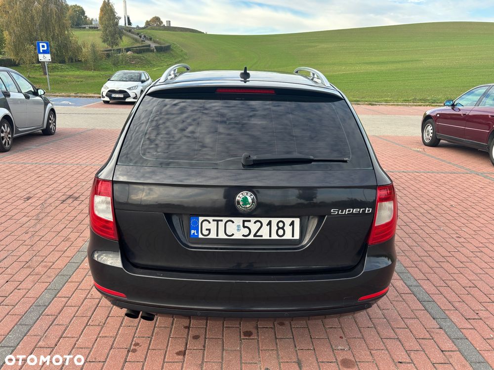 Skoda Superb 2.0 TDI Elegance DSG - 6