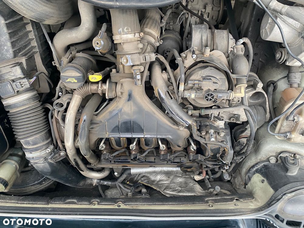 Peugeot 407 - 22