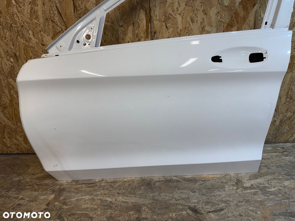 Przednie lewe drzwi Mercedes c klasa 205 - 3