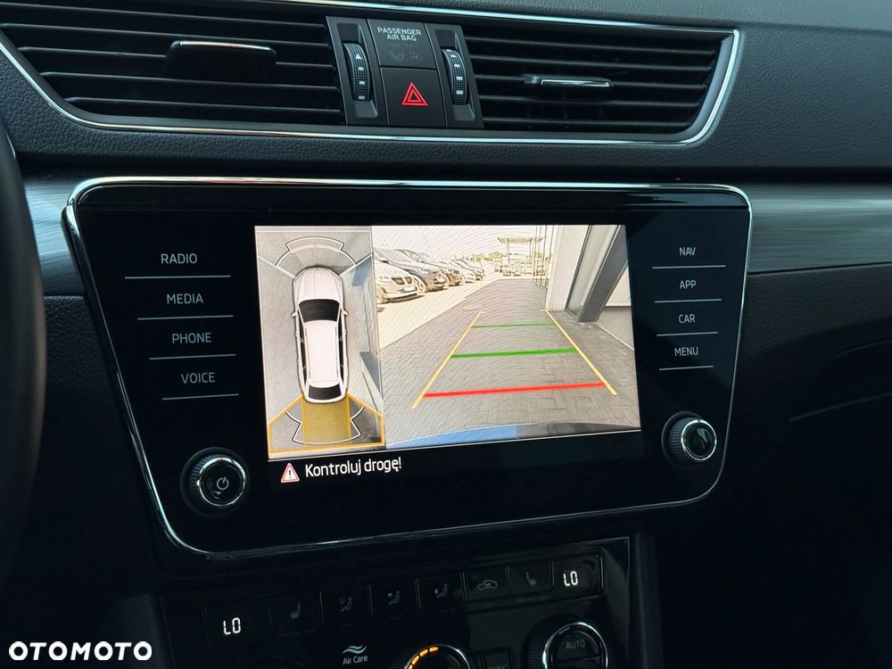 Skoda Superb 2.0 TDI SCR 4x4 Style DSG - 36