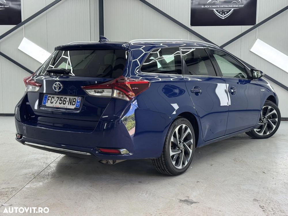 Toyota Auris - 13