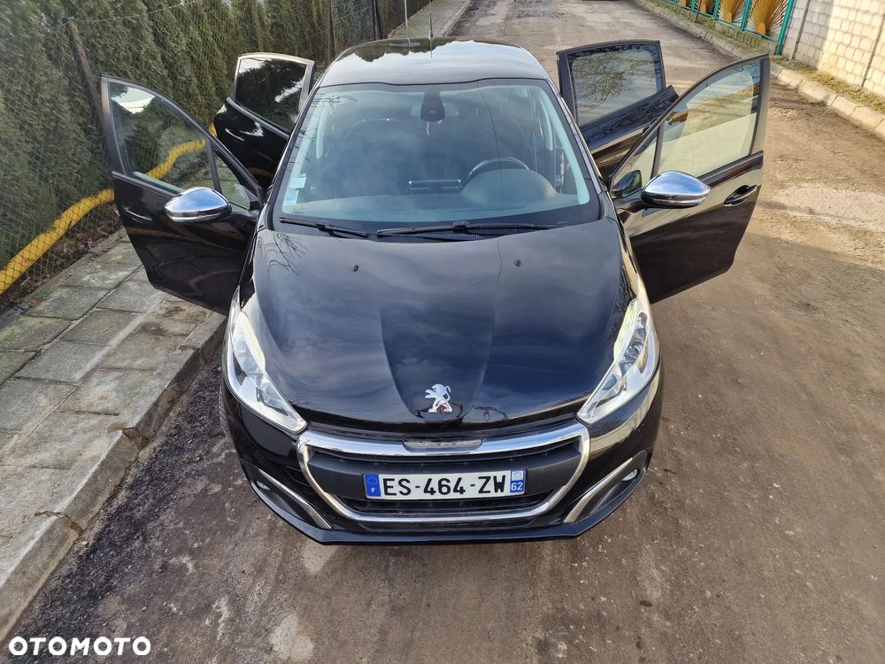 Peugeot 208 1.2 PureTech Style - 16