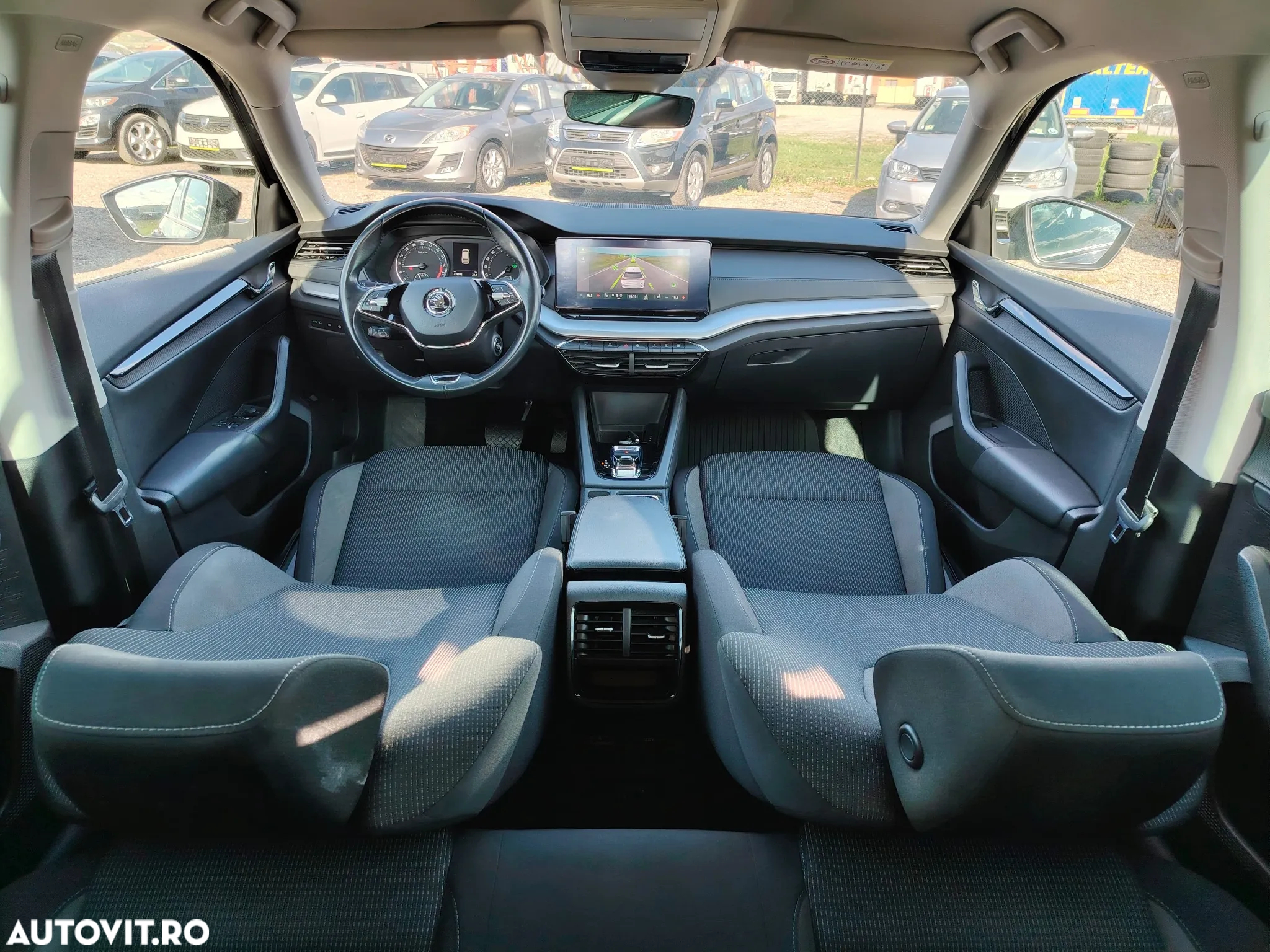 Skoda Octavia Combi 2.0 TDI DSG Style - 9