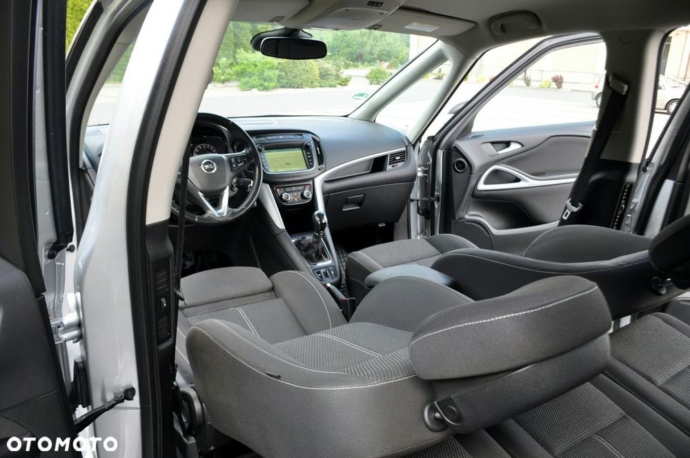Opel Zafira - 28