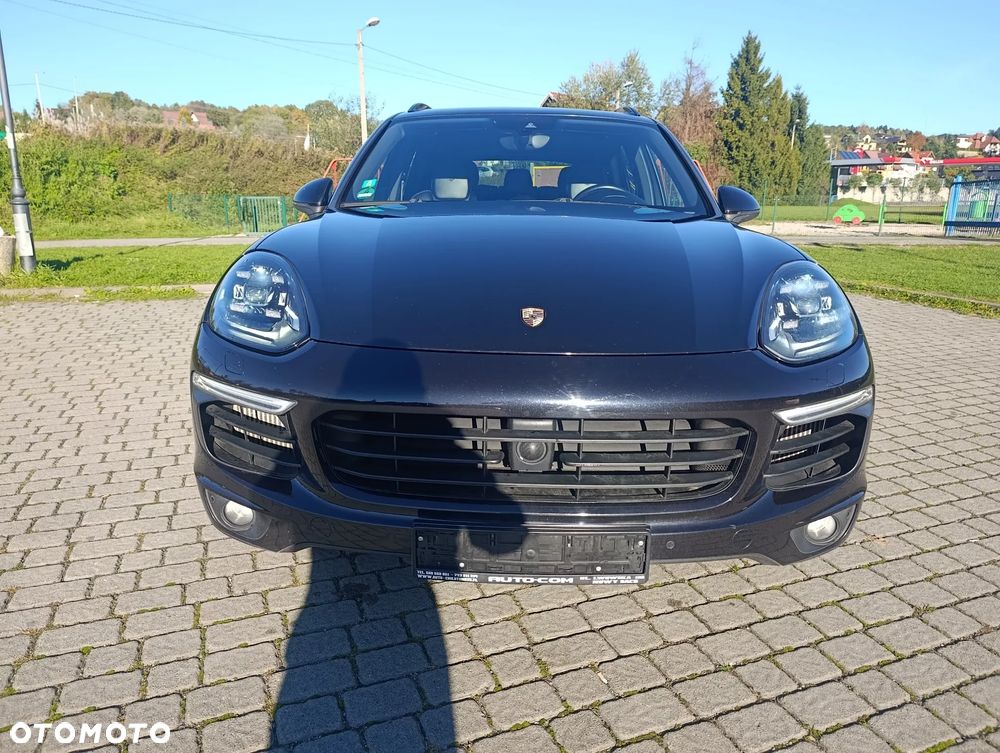 Porsche Cayenne S Diesel Platinum Edition - 3