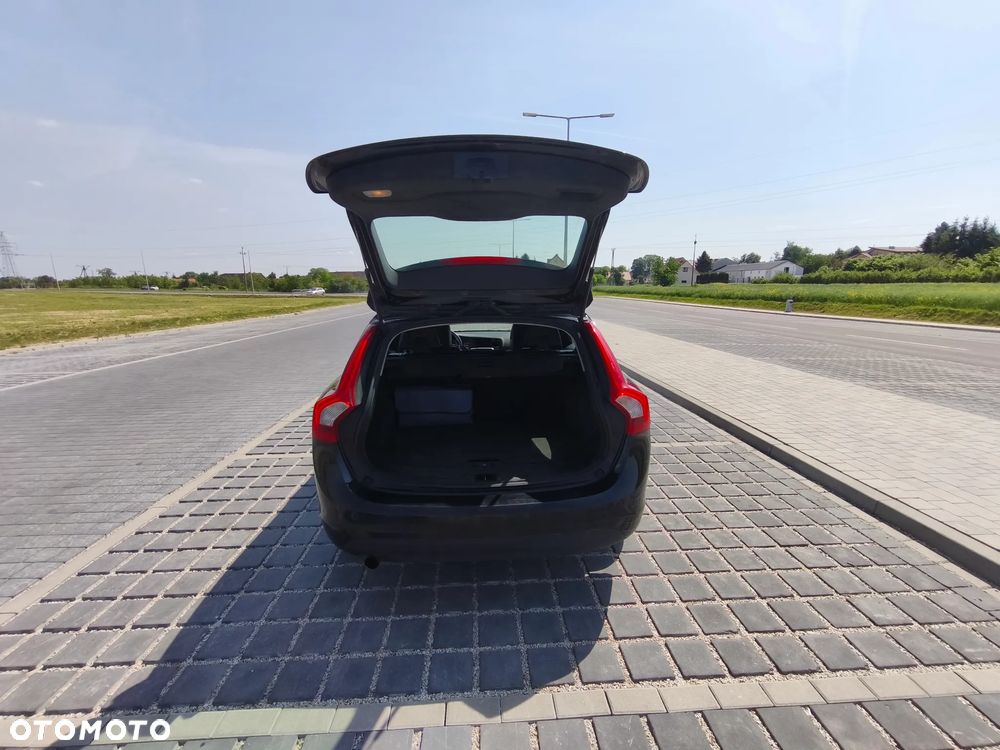 Volvo V60 D3 Summum - 7