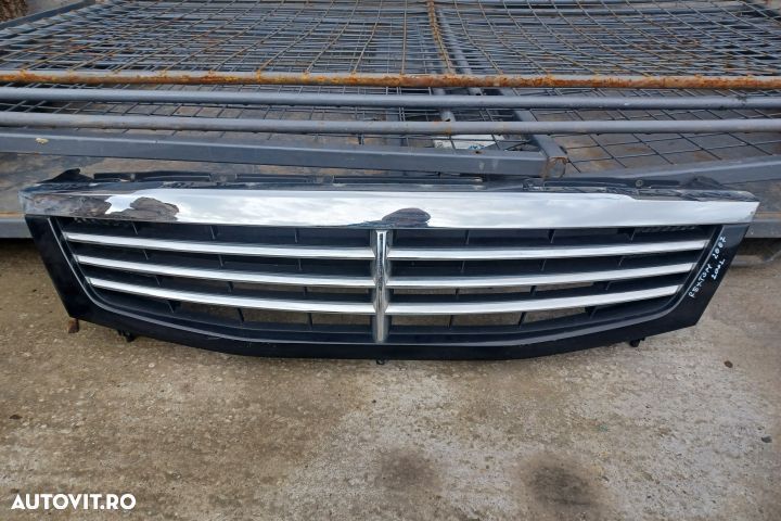 Grila radiator SsangYong Rexton generatia 1  [din 2001 pana  2007] seria SUV 2.7 Xdi AT RX (163 hp) - 2
