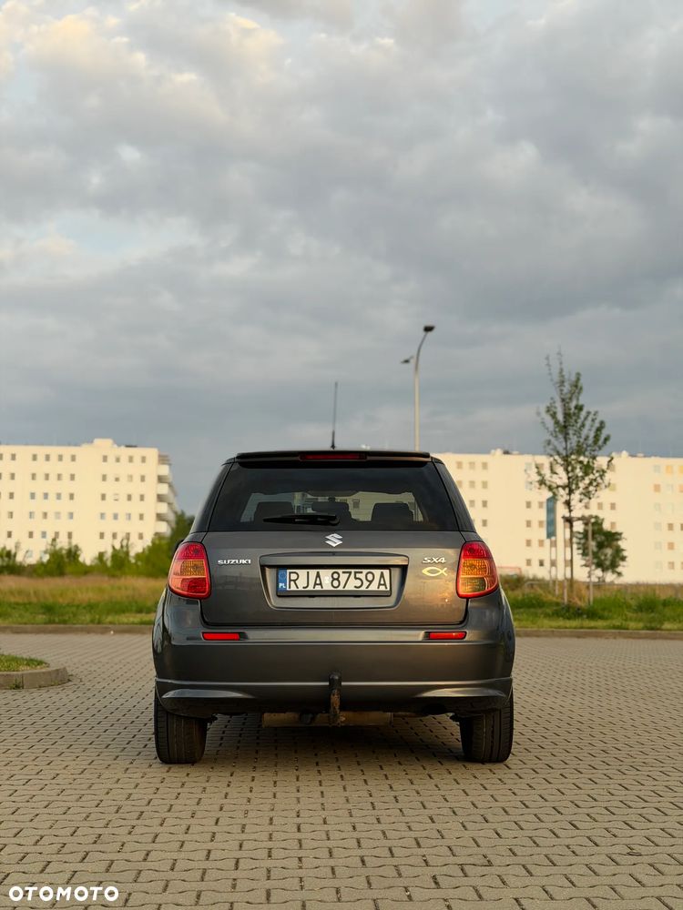 Suzuki SX4 - 26