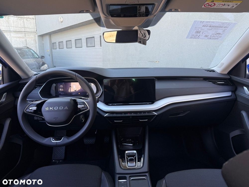 Skoda Octavia 2.0 TDI Drive Selection DSG - 9