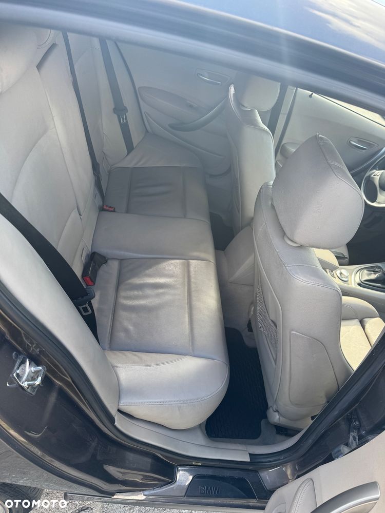 BMW Seria 1 120i - 8