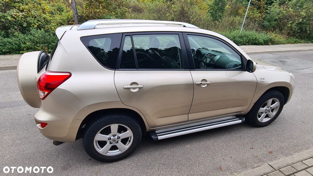 Toyota RAV4 2.2 D-4D Premium - 6