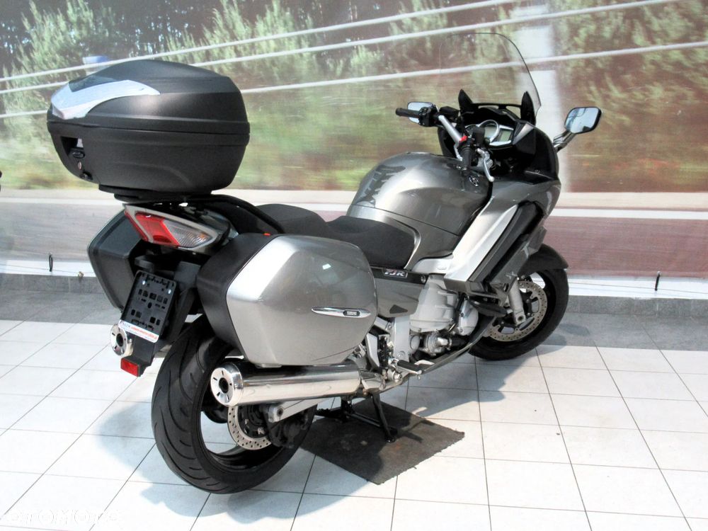 Yamaha FJR - 7