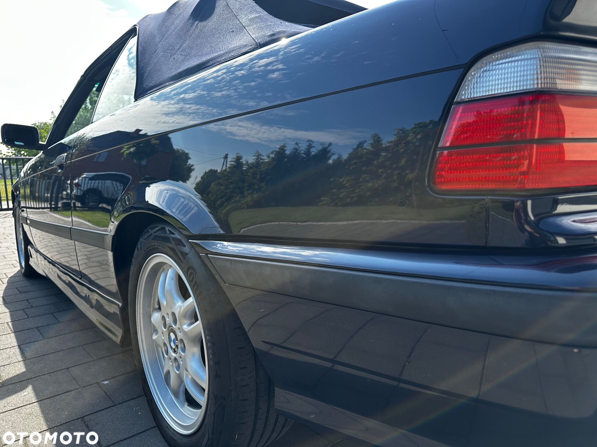 BMW Seria 3 318i Cabriolet - 33