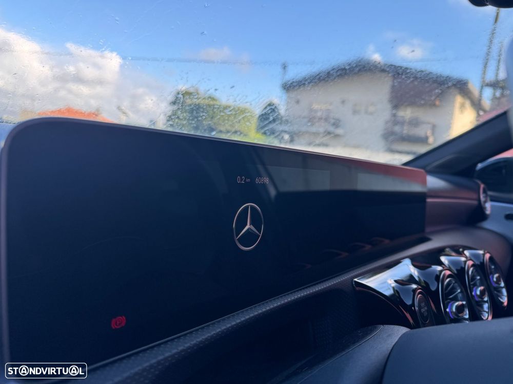 Mercedes-Benz A 200 AMG Line - 16