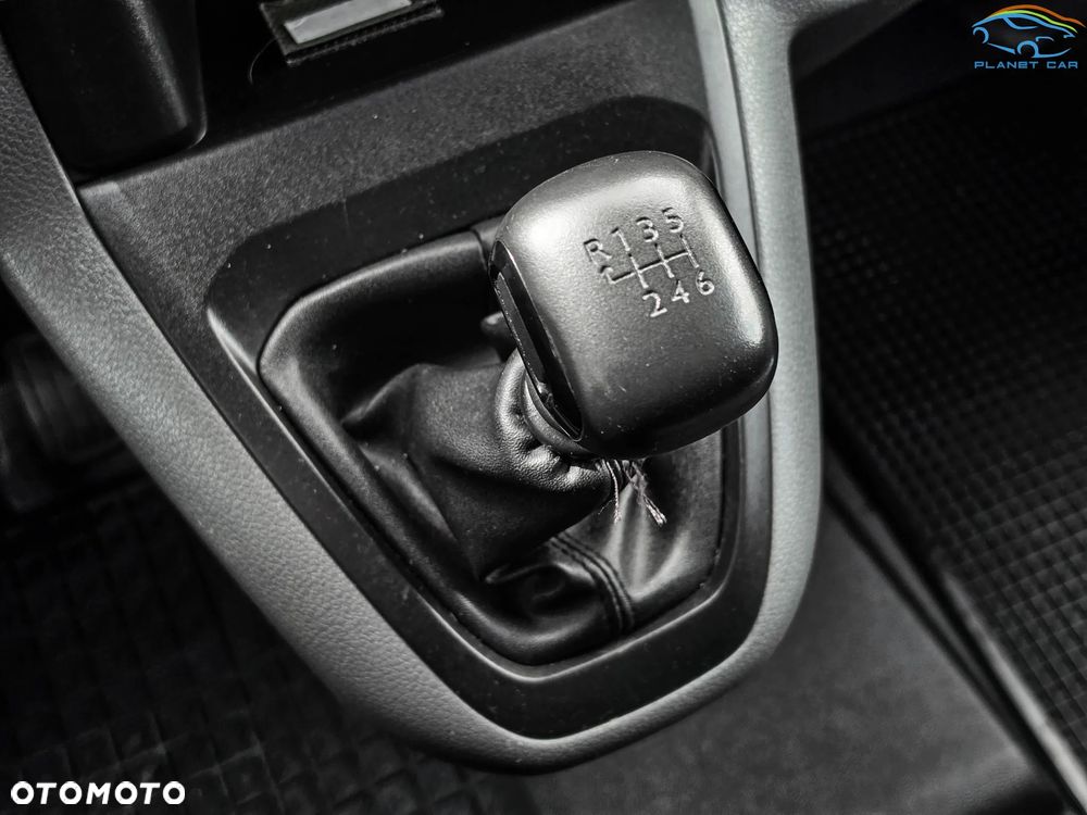 Citroën Jumpy III 2.0 BlueHDi 122KM Zabudowa Do Przewozu Zwierząt - 34