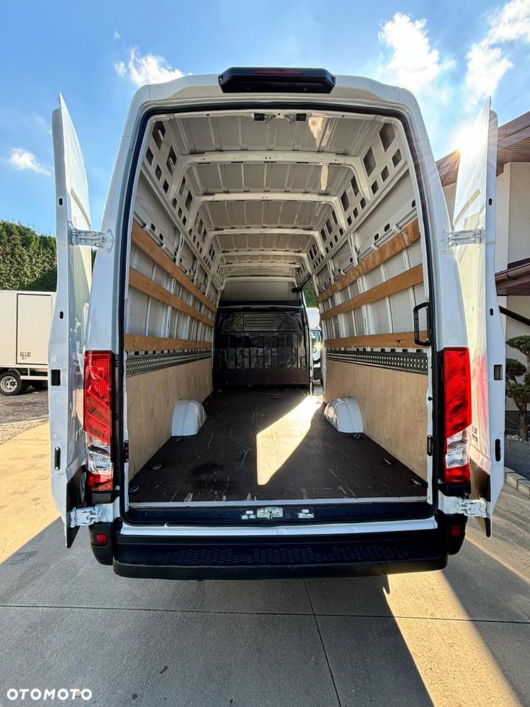 Iveco Daily 35S18 Maxi Blaszak Długi Furgon 3.0 Blaszak L4H3 - 6