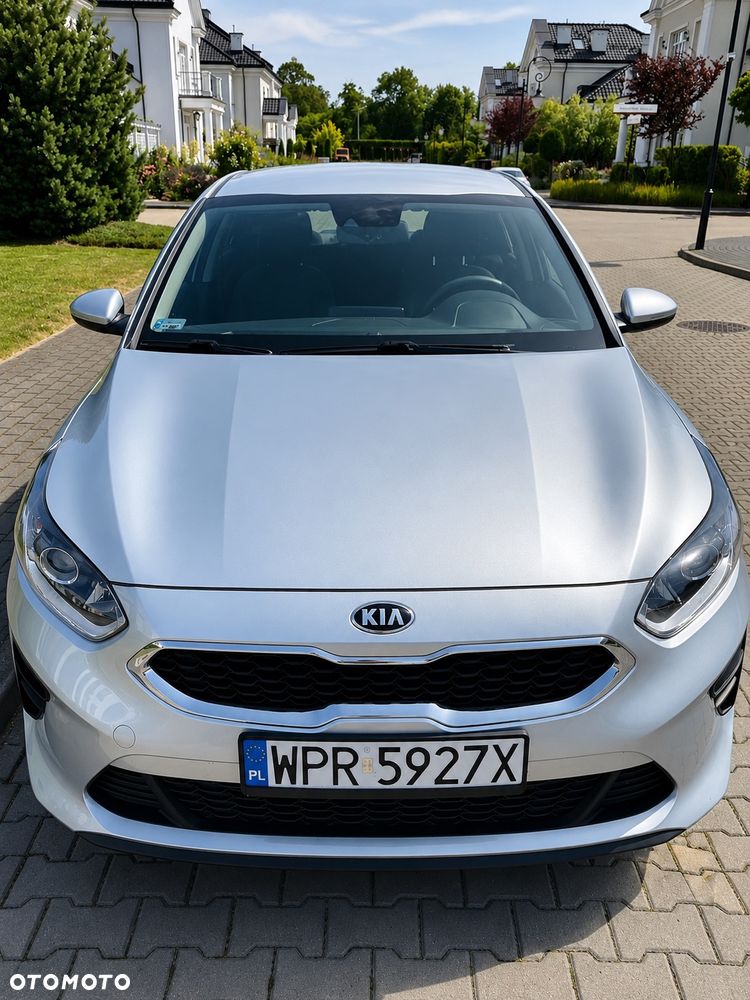 Kia Ceed 1.6 CRDi mHEV M - 2