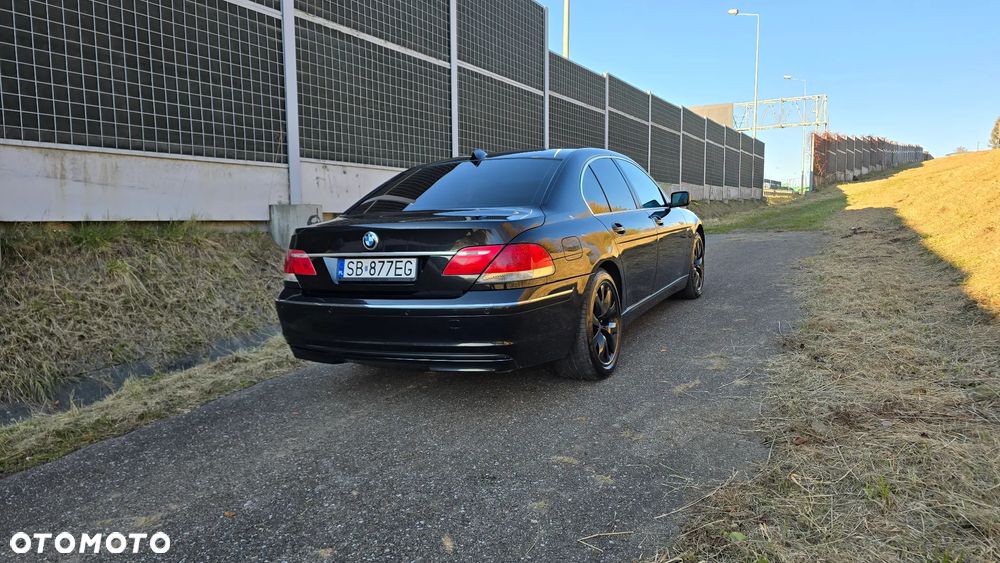 BMW Seria 7 740i - 13