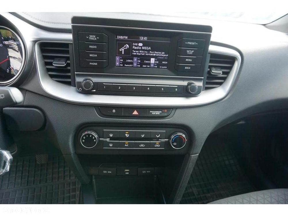 Kia Ceed - 20