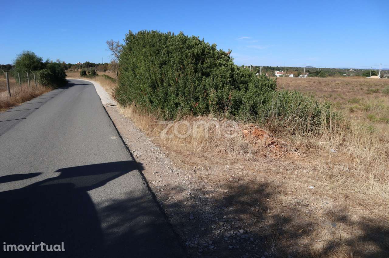 Terreno em Silves, Algarve, com 41.040 m² (4,1 hectares) - Grande imagem: 3/15