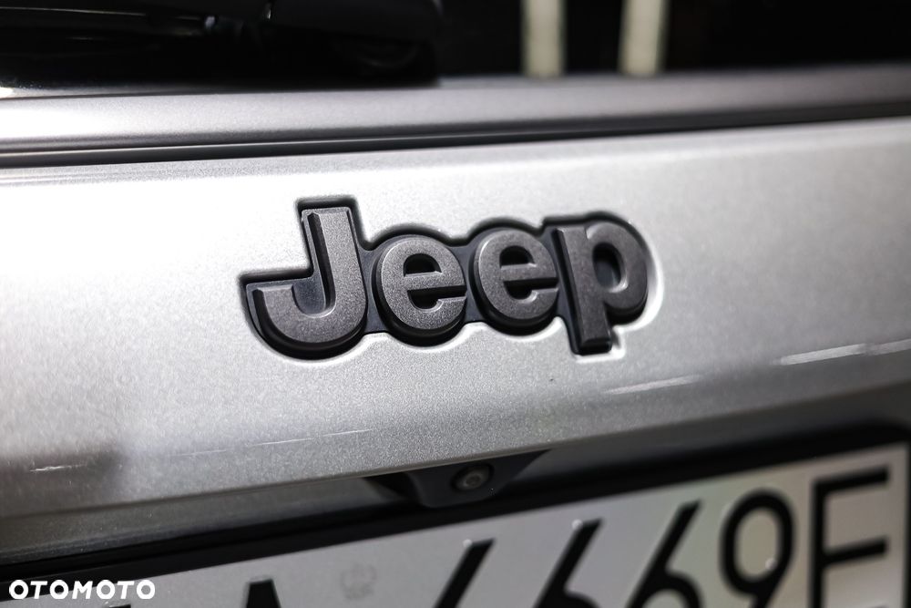 Jeep Compass - 10